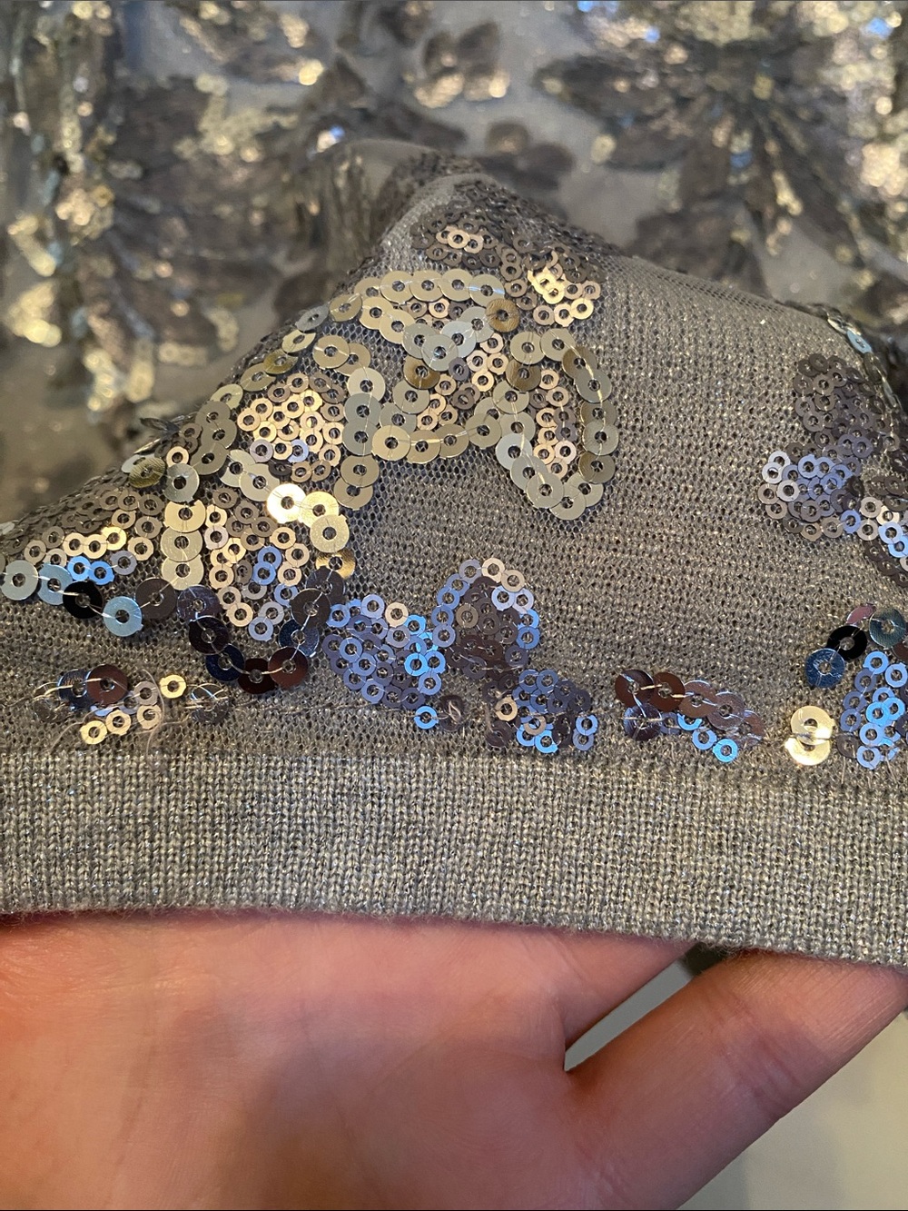 Joseph A Silver Sequin Floral Short Sleeve Scoop Neck Top - Picture 10 of 16